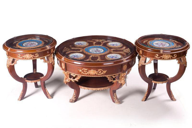 Three Round Coffee Tables Set